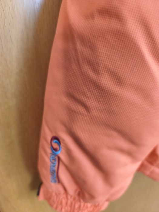 Зимно дамско яке Л размер,оргинално 55 лв е