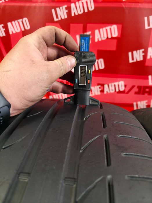 Anvelope de VARA - 235/40/19 - BRIDGESTONE - 5 MM - DOT 2020 !