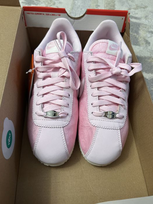 Кроссовки Найк, 37