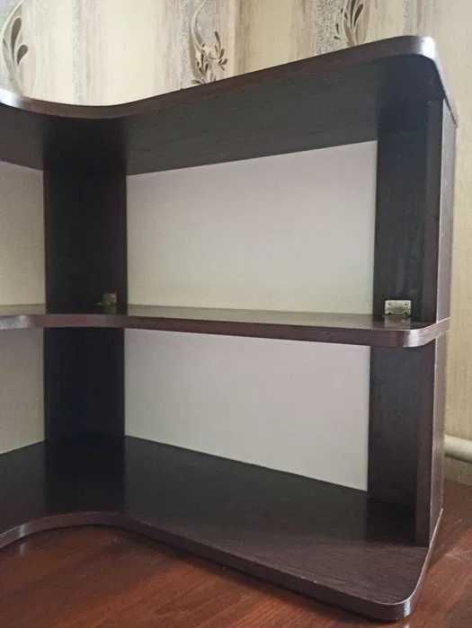 Полка угловая навесная