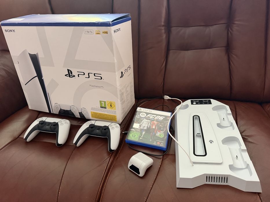 Ps5 1TB, ssd, 2 controllere, joc fc26 .