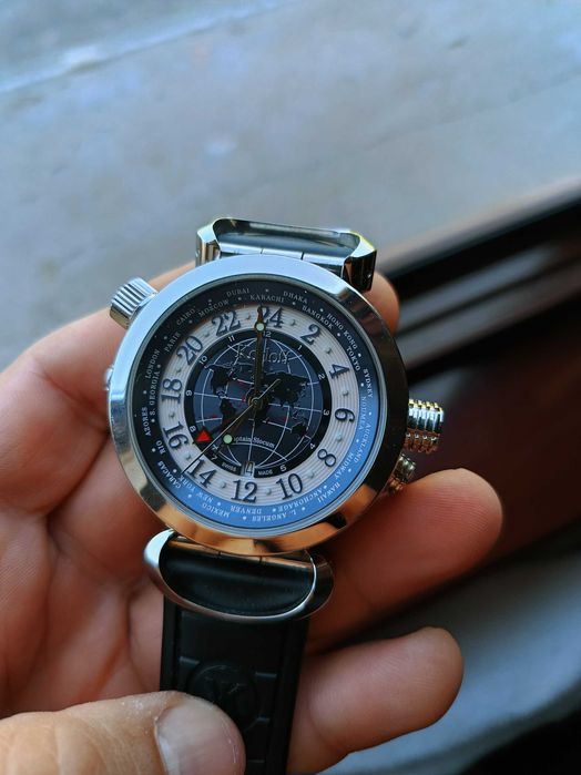 Часовник Коларов