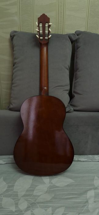 Классическая гитара Yamaha C40