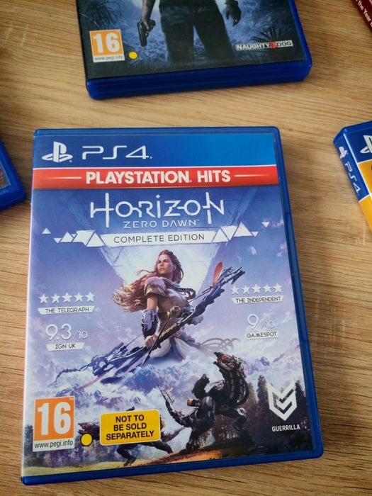 Vând PS4 stare buna
