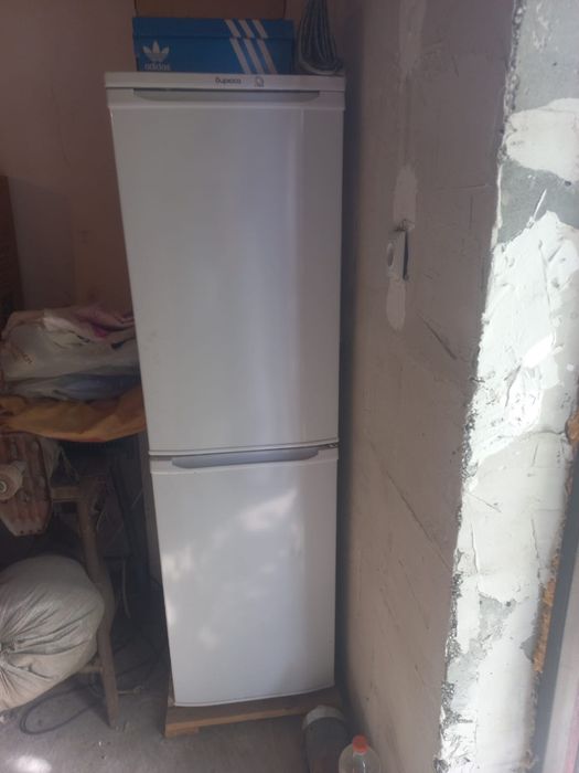 Продам холодильник