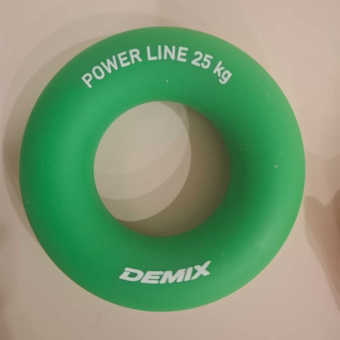 Продам эспандер Demix