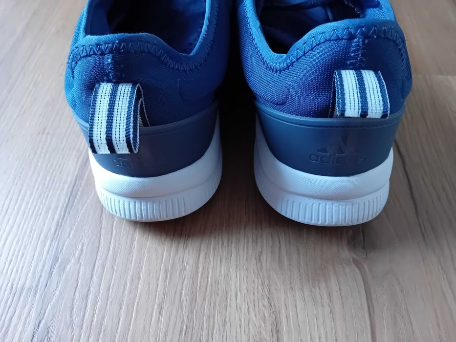 Оригинални маратонки Adidas Asweetrain FW1667 – много добро състояние