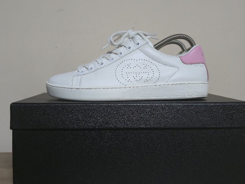 Gucci оригинални дамски кецове