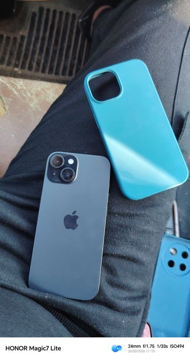 Продавам iPhone 15