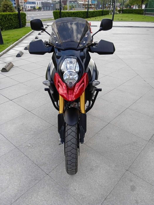 Suzuki DL 1000. V - Strom.