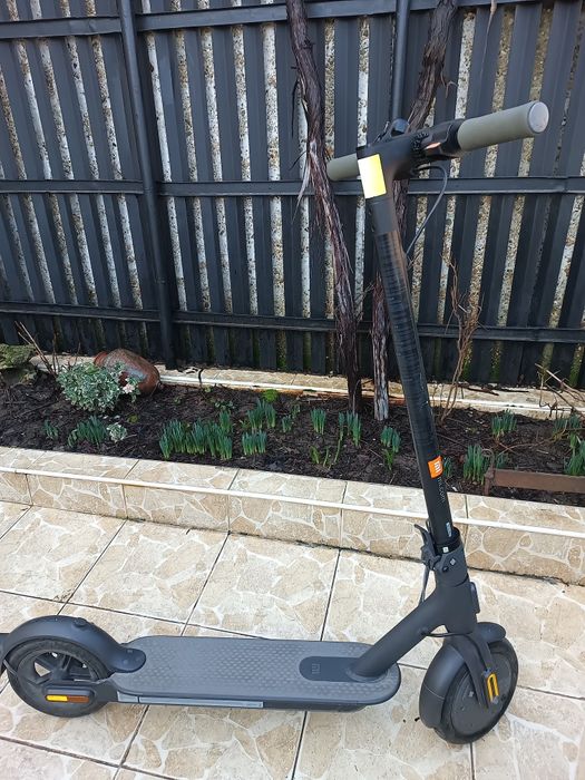 Тротинетка Xiaomi 250 W