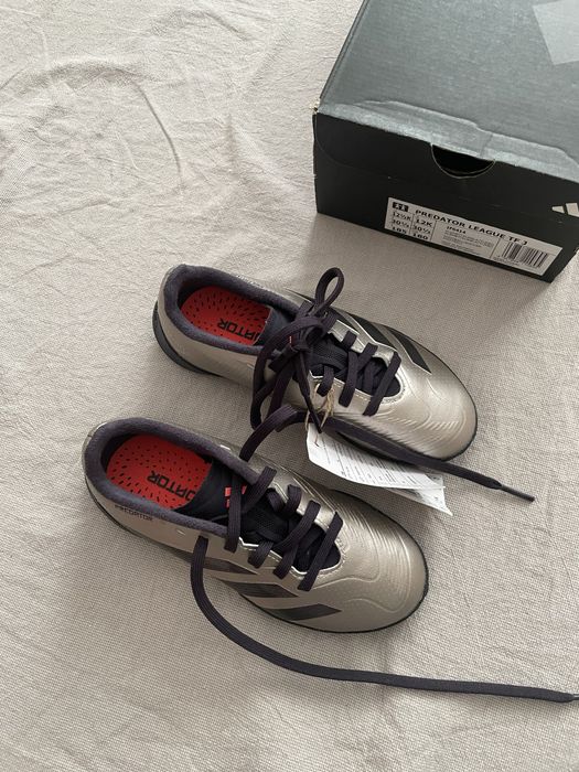 Новые бутсы adidas