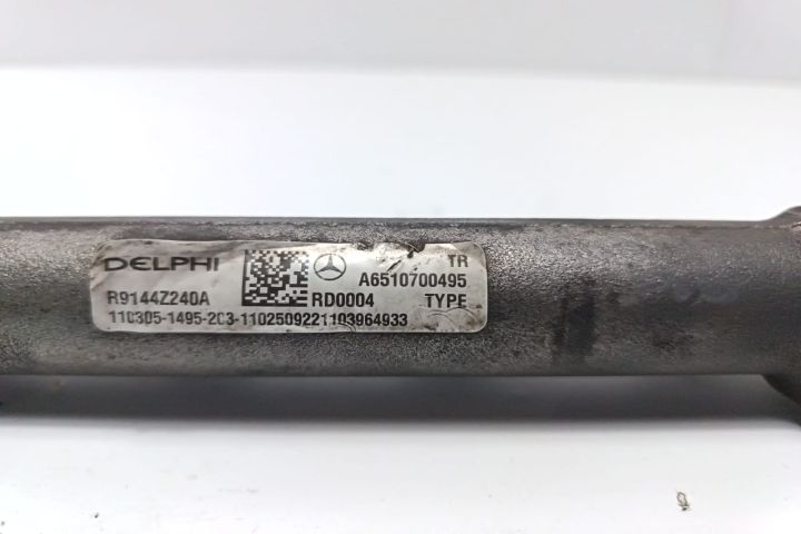 Rampa injectoare  A6510700495 Mercedes-Benz C-Class W204/S204 seria