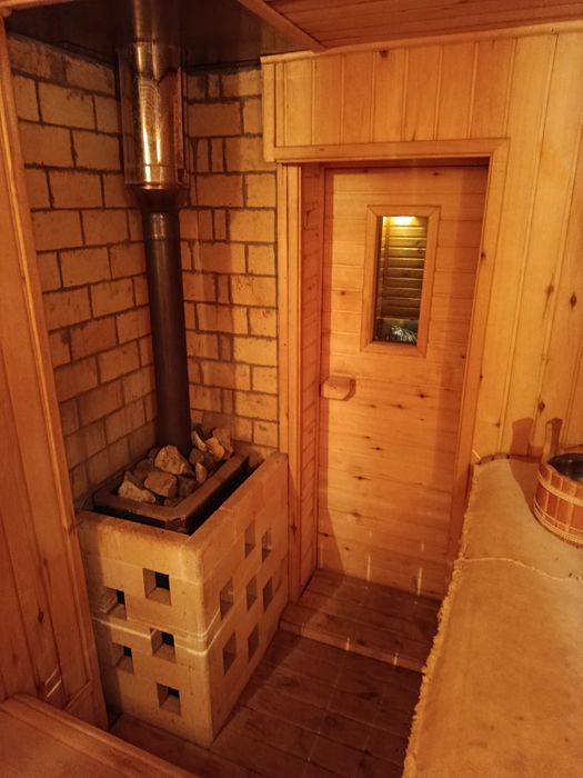 Отличный загородный дом, находится в хорошем тихом районе.