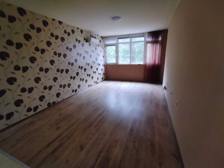 Тристаен апартамент Гагарин