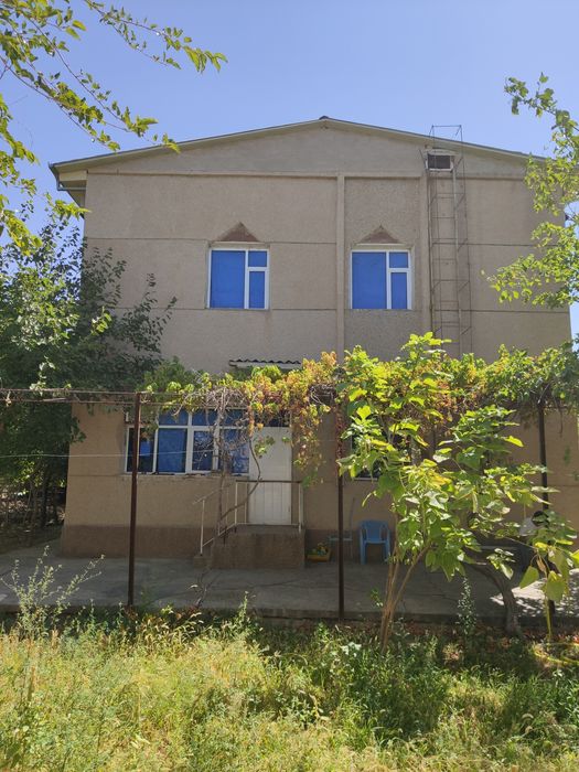 2-qavatli uy sotiladi (BNQIZ kotteji)