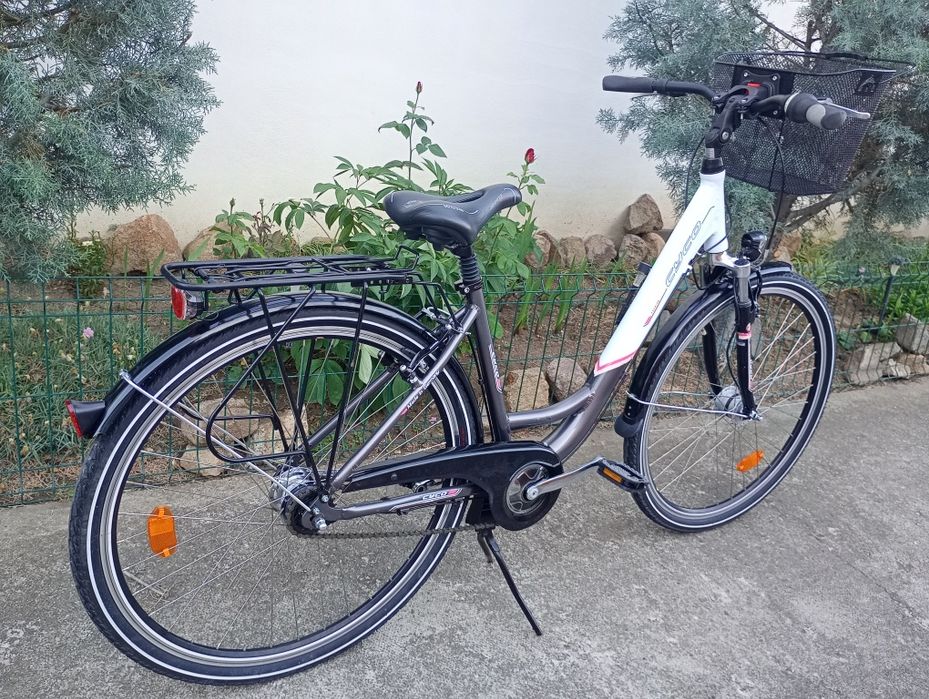 Vând bicicletă damă CYCO,roți 28,cu 7 vit Nexus,frână picior !