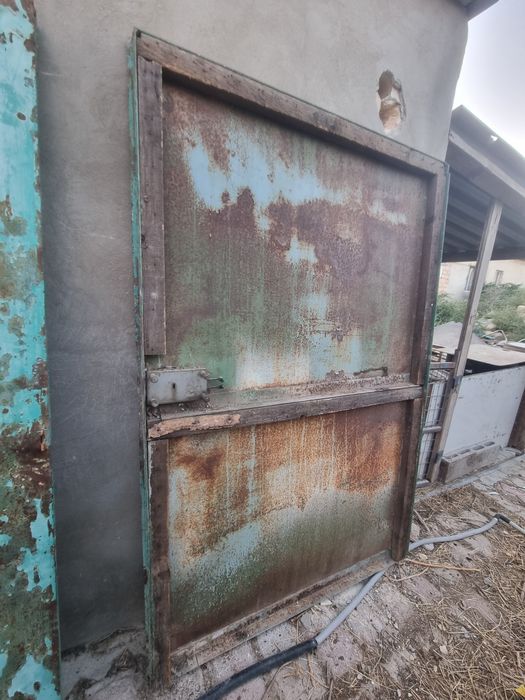Продам гаражную вороту