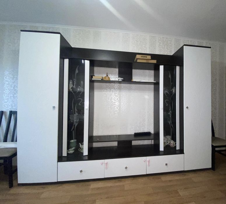 Продам стенку горку для гостиной