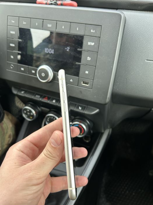 Iphone 11 128гб 71емкс