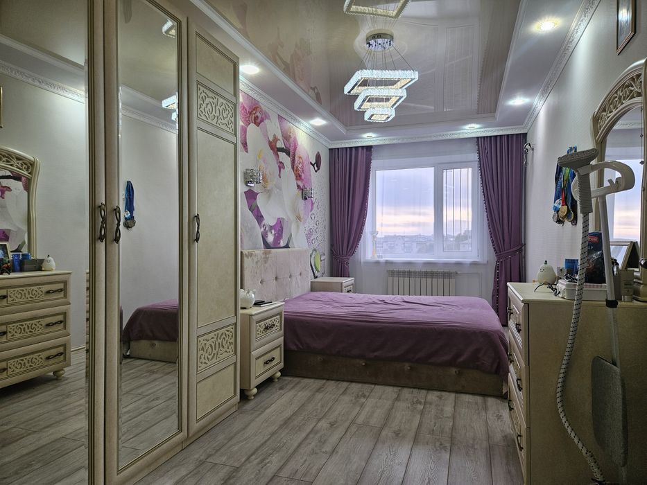 Продаётся 3х ком квартира микр Женис 100м²