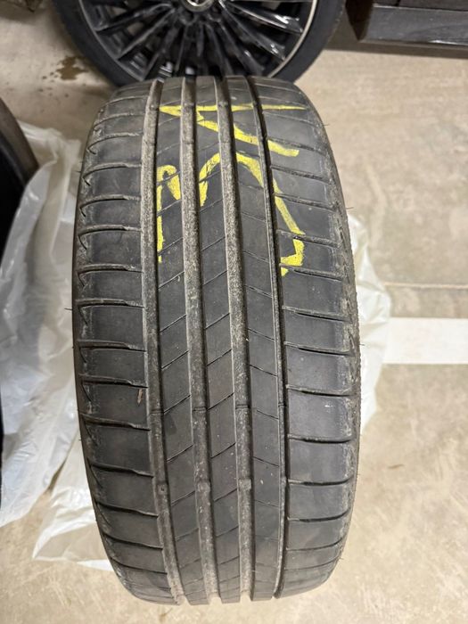Летни гуми Bridgestone 225/40/R19