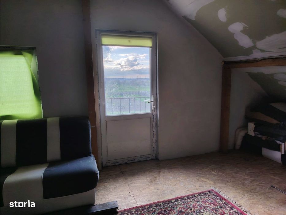 Casă cu 4 camere, 300mp teren Albesti_Simnicu de Sus