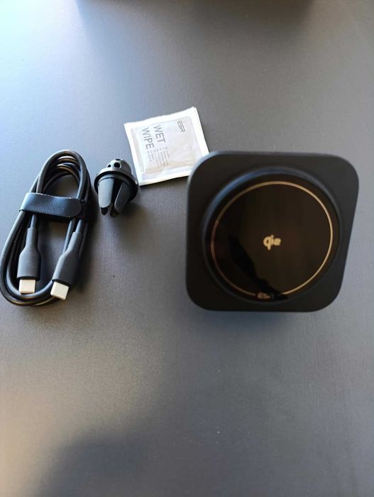 Încărcător Premium ESR Qi2 15W MagSafe iPhone