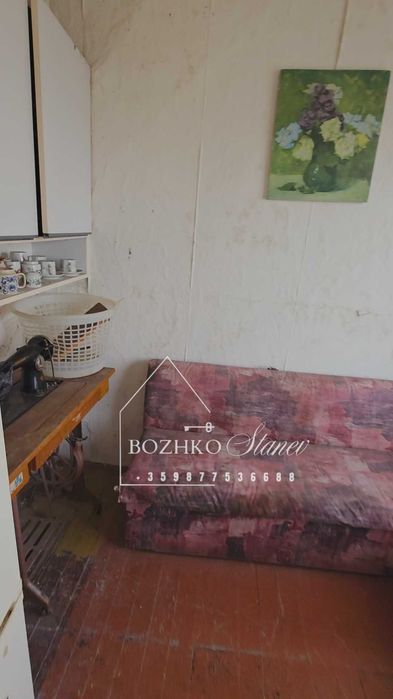 Продава се къща в Долни чифлик