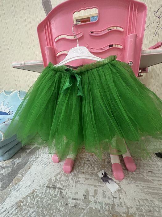 Продам платья на девочек