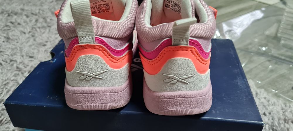 Adidasi ghete reebok 24