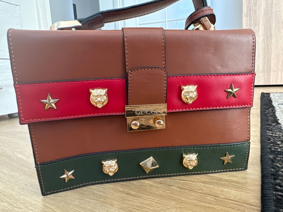 Genți noi cu etichetă GUCCI originale prețul este pentru amândoi genți