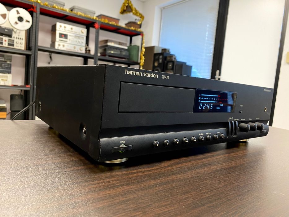 Сериозен дек Harman Kardon