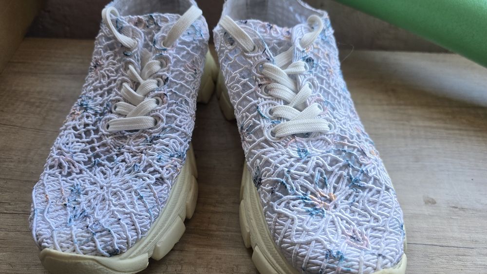 Обувки-сникърси летни 38 размер