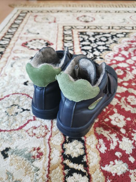 Продам обувь на мальчика