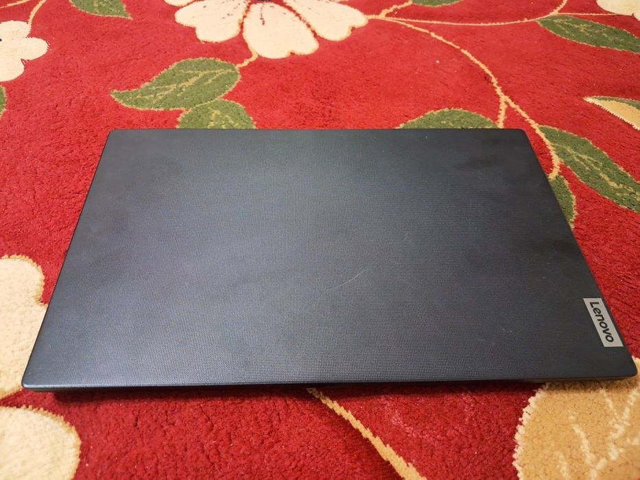Lenovo noutbook ryzen 5 5500U xotira 256 operativka 8 windows 11 pro
