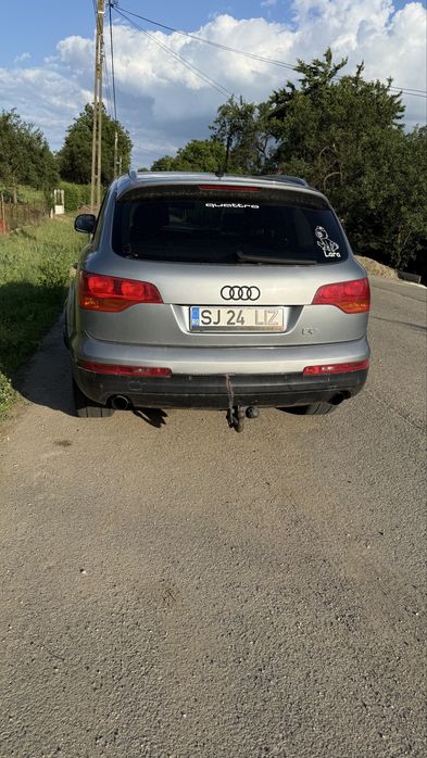 Vând  Audi Q7 2007