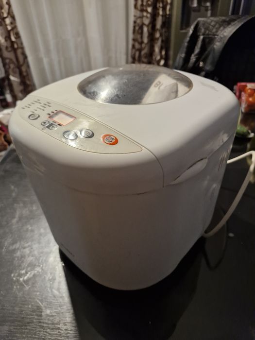 Aparat de facut pâine