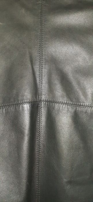Scurtă piele Pierre Cardin originală Franța