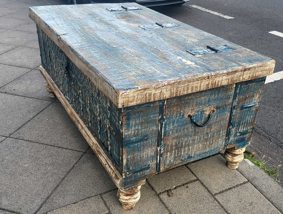 Ракла, скрин, масичка