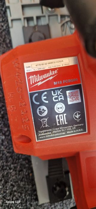 Milwaukee circular pe acumulator