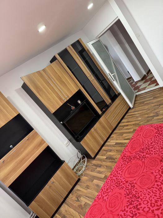 Inchiriez Garsoniera