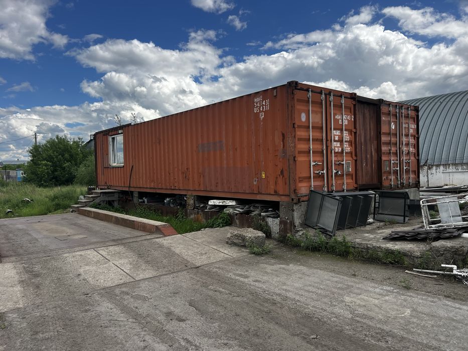Продам 2 контейнера 40 фут