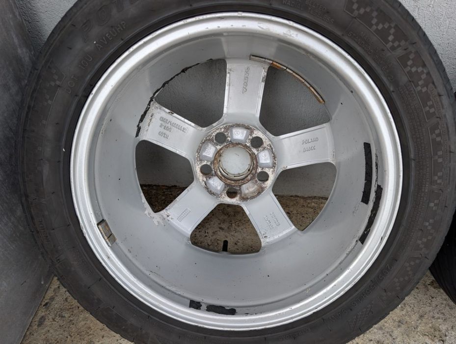 Jante MATRES 16" Volvo V40 S60 V60 S40 V50 S80 V70 C30 C70 anvelope 205/55 R16 cod 31317285