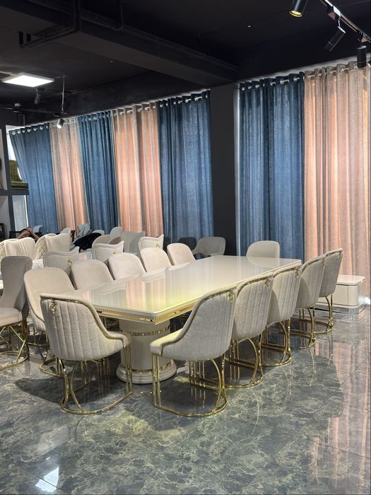 Stol stul neoklasika. 12/1