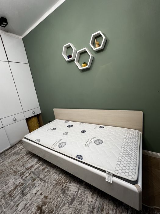 Кровать для ребенка/подростка