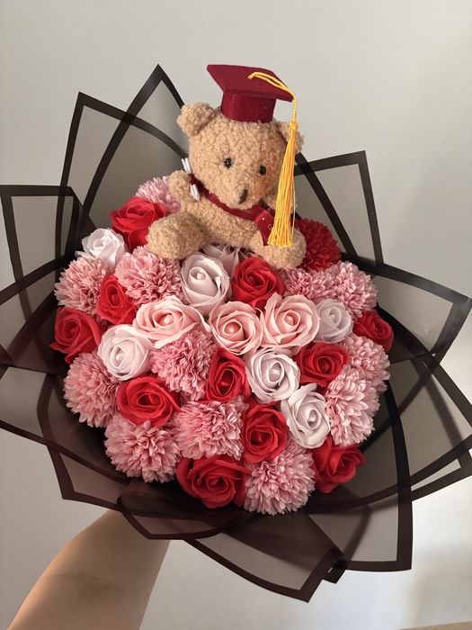 Buchet mix trandafiri dalii absolvire