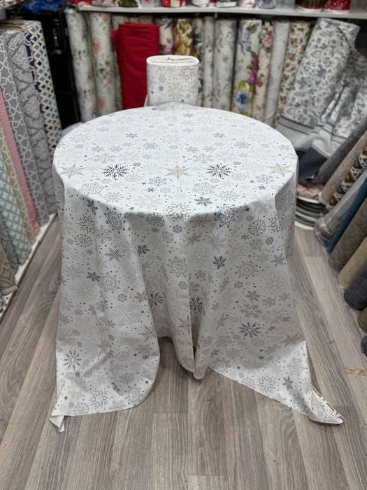 Новогодняя скатерть метражная