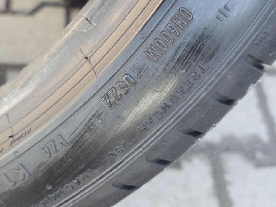 275 35 21 Pirelli