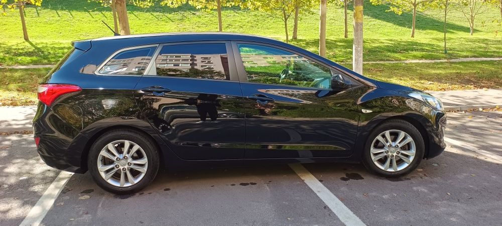 Hyundai i30 2014 1.6 crdi. 128 CP